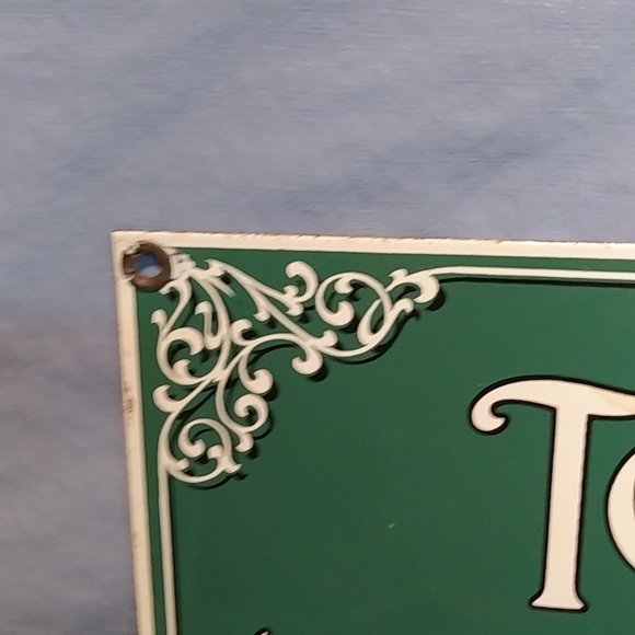 1984 Tourists Treated Same As Homefolks  Enamel Porcelain Sign The Painted Post - Picture 4 of 4